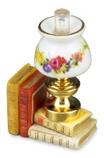 Настольная лампа с книгами