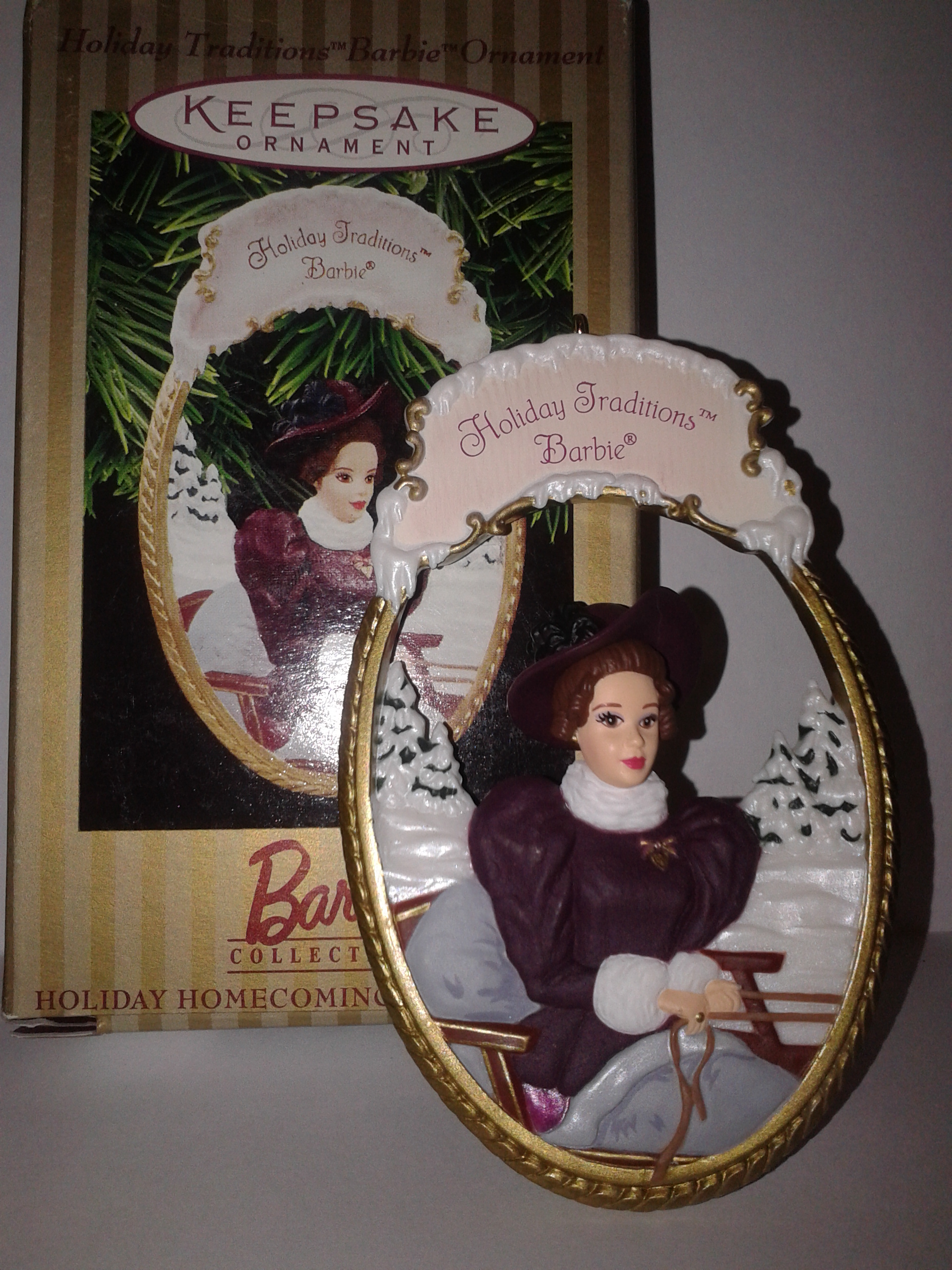 Новогоднее украшение Подвес Барби в санях