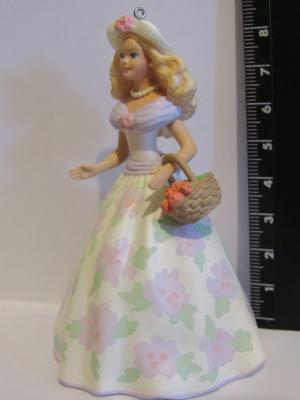 Статуэтка/фигурка Холмарк Весенняя Барби 1995