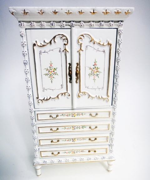 Шкаф кукольный белый