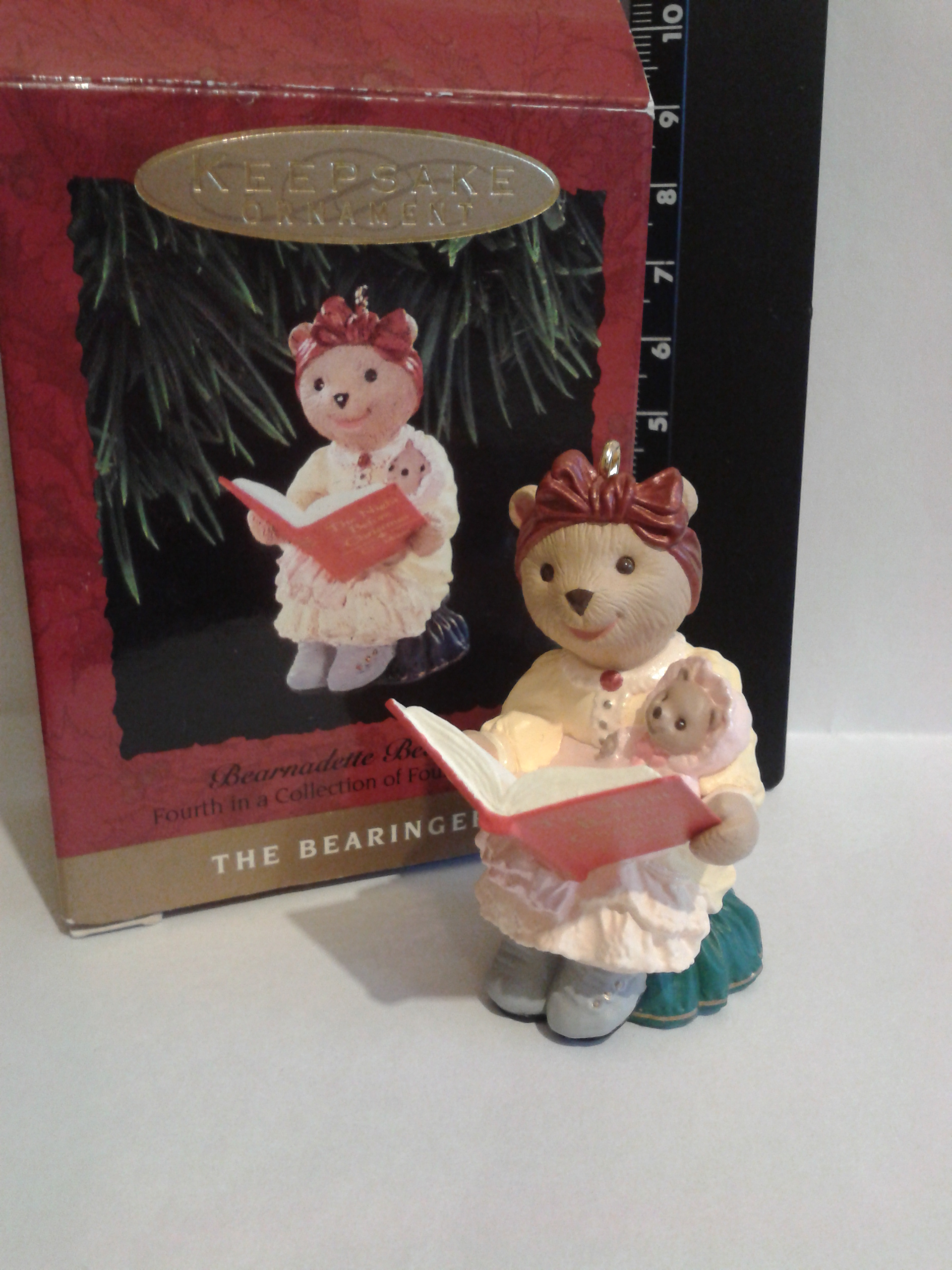 Статуэтка/фигурка/елочная игрушка Семья медведей - Дочь