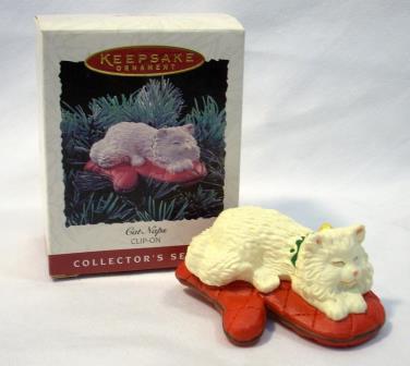 Елочная игрушка Кошка на Варежке