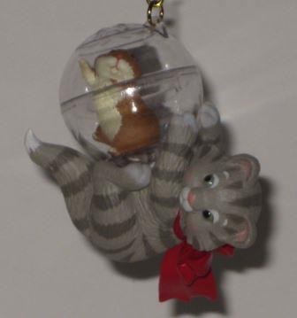 Статуэтка/фигурка/елочная игрушка Кошка с хомяком