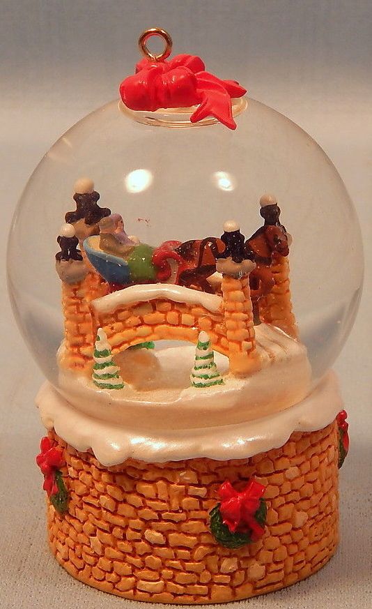 Снежный шар Зимние Сани