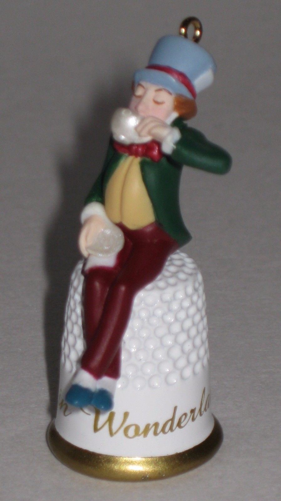 Миниатюрный наперсток Сумасшедший Шляпник. Алиса. Винтаж 96г.