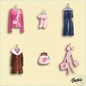 Миниатюра кукольная набор: маленькая куколка и одежда