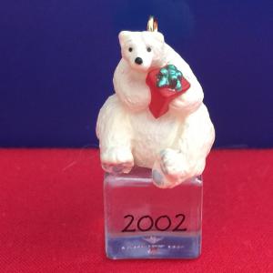 Миниатюра Полярный Мишка на льдине 2002