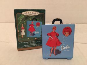 Миниатюрная переноска с куклой Барби Silken Flame