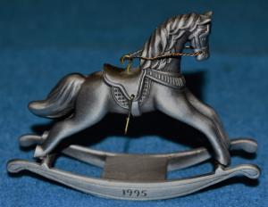 Фигурка Лошадка-качалка оловянная 95г.