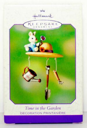 Пасхальное украшение Зайка на шляпе