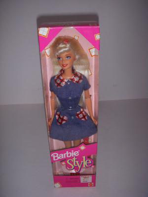 Кукла Барби Стиль в джинсовом платье 97г.