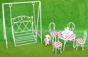 Кукольная миниатюра мебель для сада с качелями