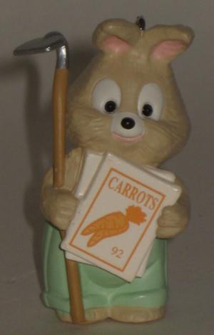 Винтажное пасхальное украшение Заяц с тяпкой 92г.