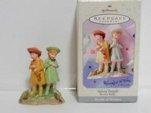 Фигурка коллекционная Подруги Бетси и Келли 97г.
