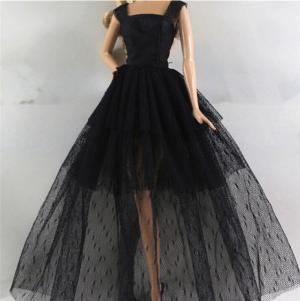 Платье для куклы Барби черное
