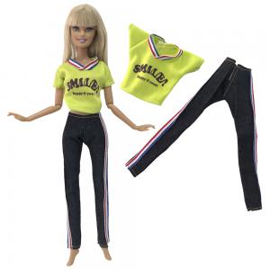 Спортивный костюм для куклы Барби