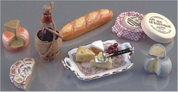 Натюрморт "Маленький Париж" (вино и сыры)