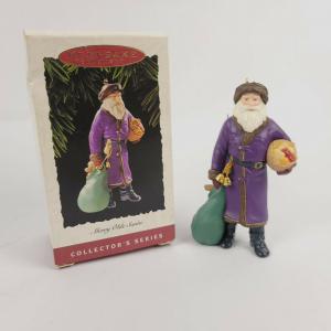 Елочная игрушка Старый Санта в фиолетовом, 95 г.