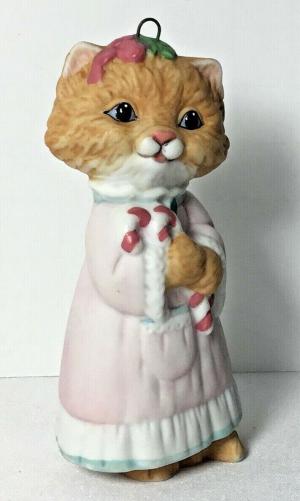 Винтажная фарфоровая статуэтка Рождественская кошка с леденцом, 91 г.