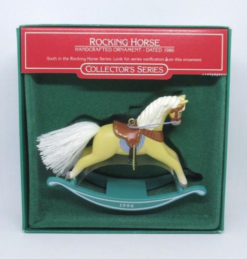 Миниатюра кукольная Лошадка-качалка рыжая, 86 г.