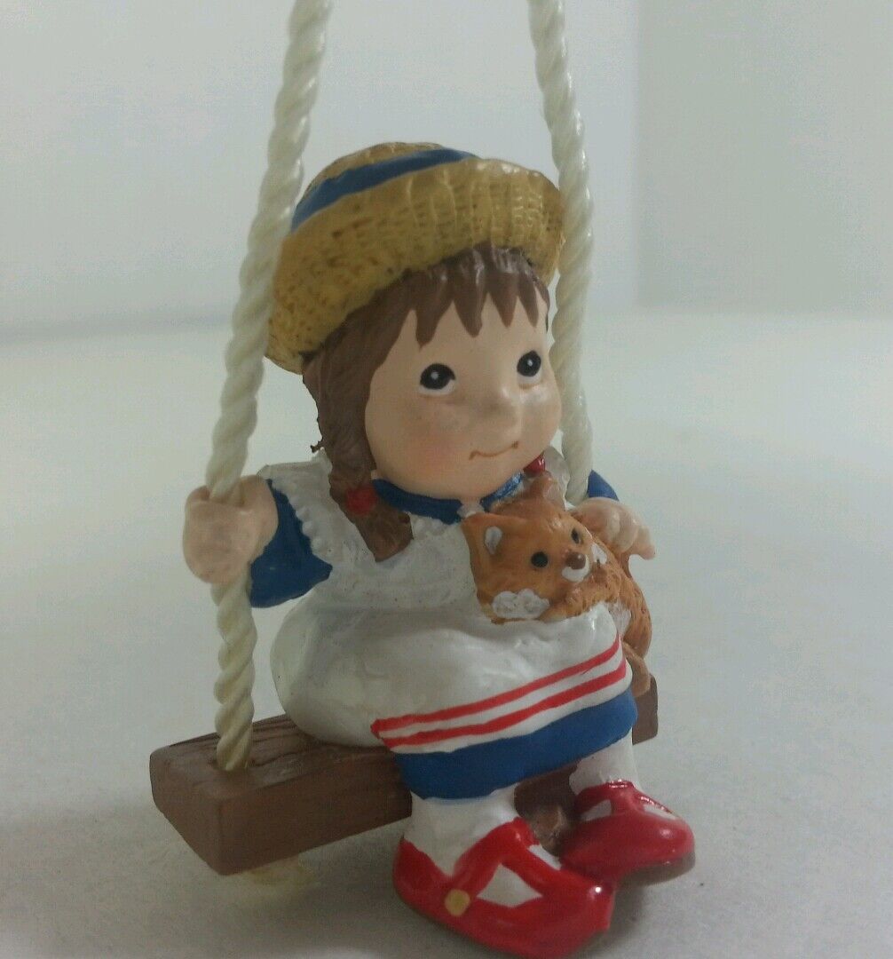 Декор для дома Девочка с кошкой на качелях, 97 г. - Hallmark Keepsake  Ornament Swing Time 1997 - купить недорого в Доллс-Миниатюр ру -  Dolls-Miniature.ru