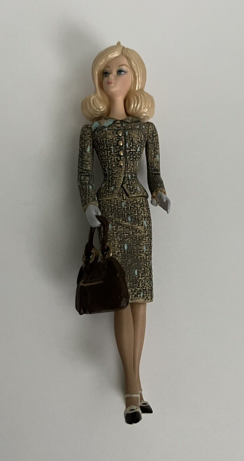 Декор для дома фигурка Барби, Твид, 2012 г. - Hallmark Keepsake Ornament  Tweed Indeed Barbie 2012 - купить недорого в Доллс-Миниатюр ру -  Dolls-Miniature.ru