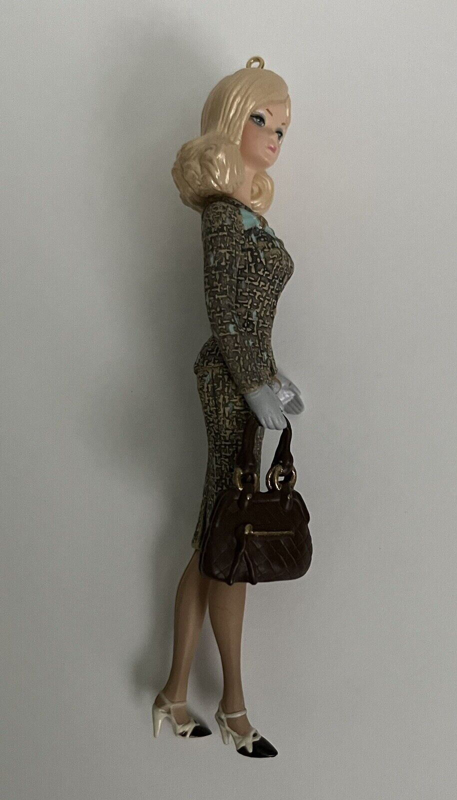 Декор для дома фигурка Барби, Твид, 2012 г. - Hallmark Keepsake Ornament  Tweed Indeed Barbie 2012 - купить недорого в Доллс-Миниатюр ру -  Dolls-Miniature.ru