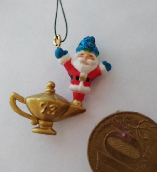 Миниатюра кукольная Санта-Джин