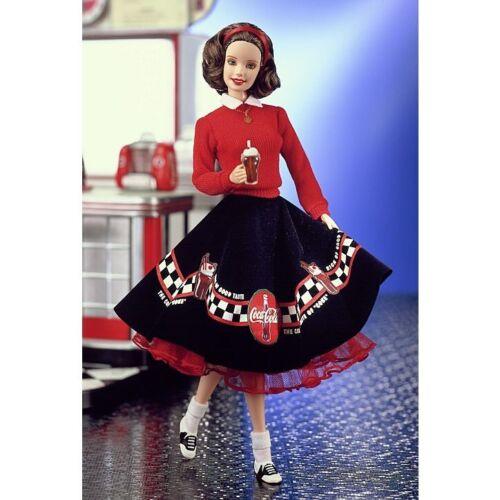 Коллекционная кукла Барби Кока-Кола, 99 г.