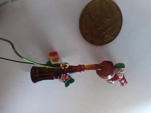 Миниатюра кукольная гномы с кока-колой