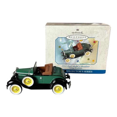 Миниатюра кукольная, машина Родстер Форд 1931 года, металл, 99 г.