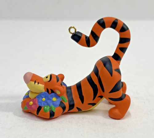 Елочная игрушка Тигра в саду, 98 г.