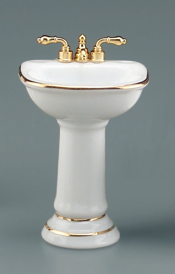 Раковина на фарфоровой ноге белая