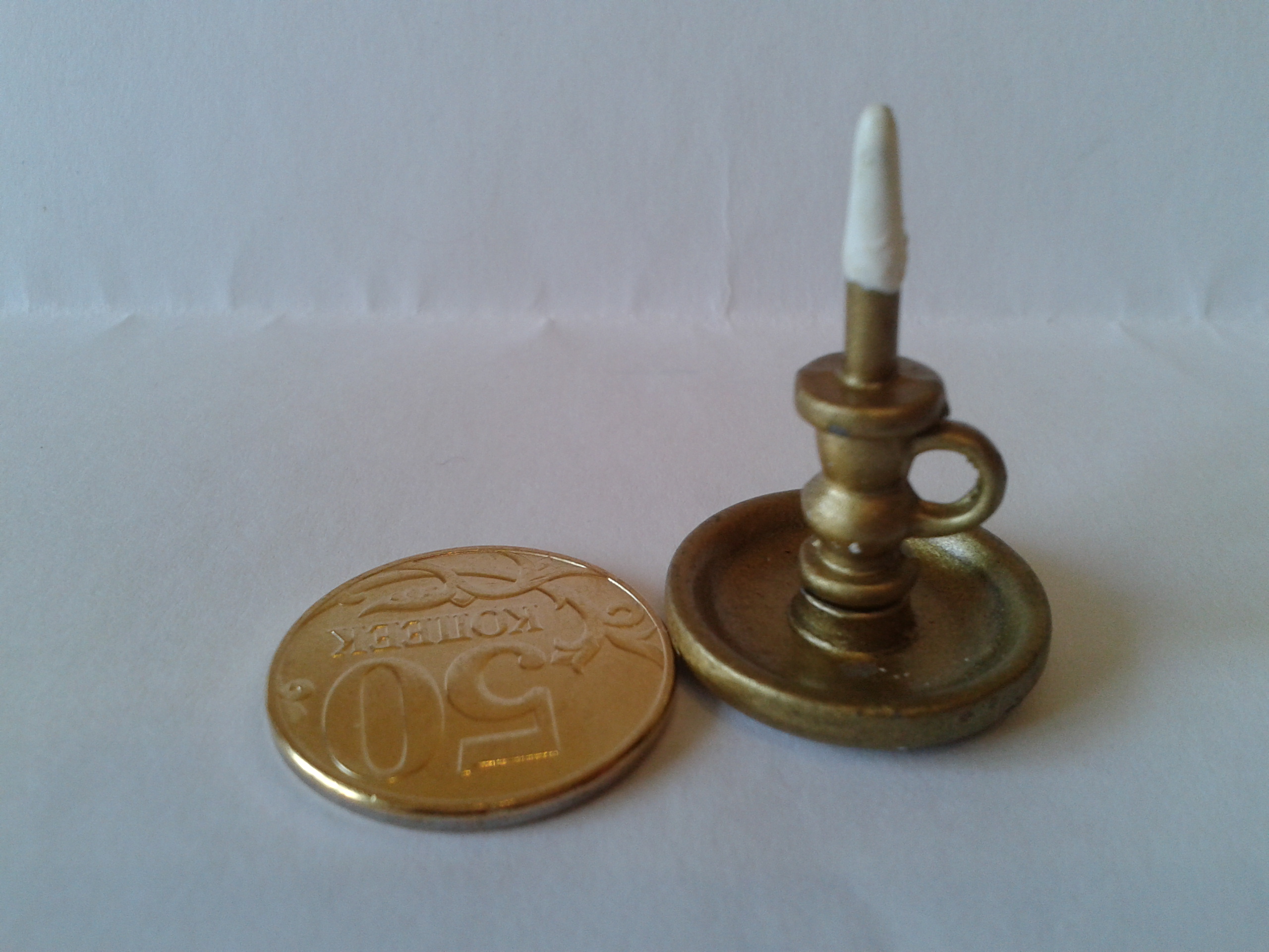 Подсвечник на тарелочке